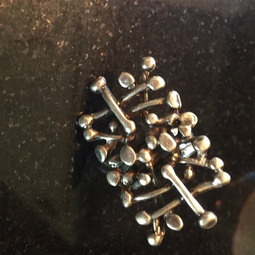 Silver Large Bone Ring - Picture 4 of 5